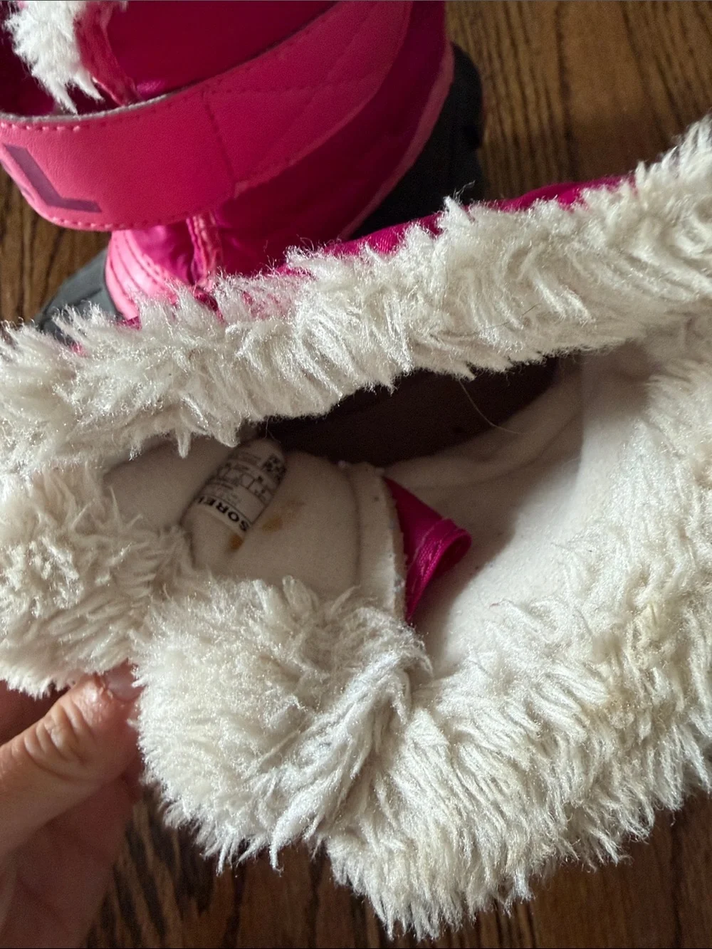 Sorel Girls snowboots size 8 pink